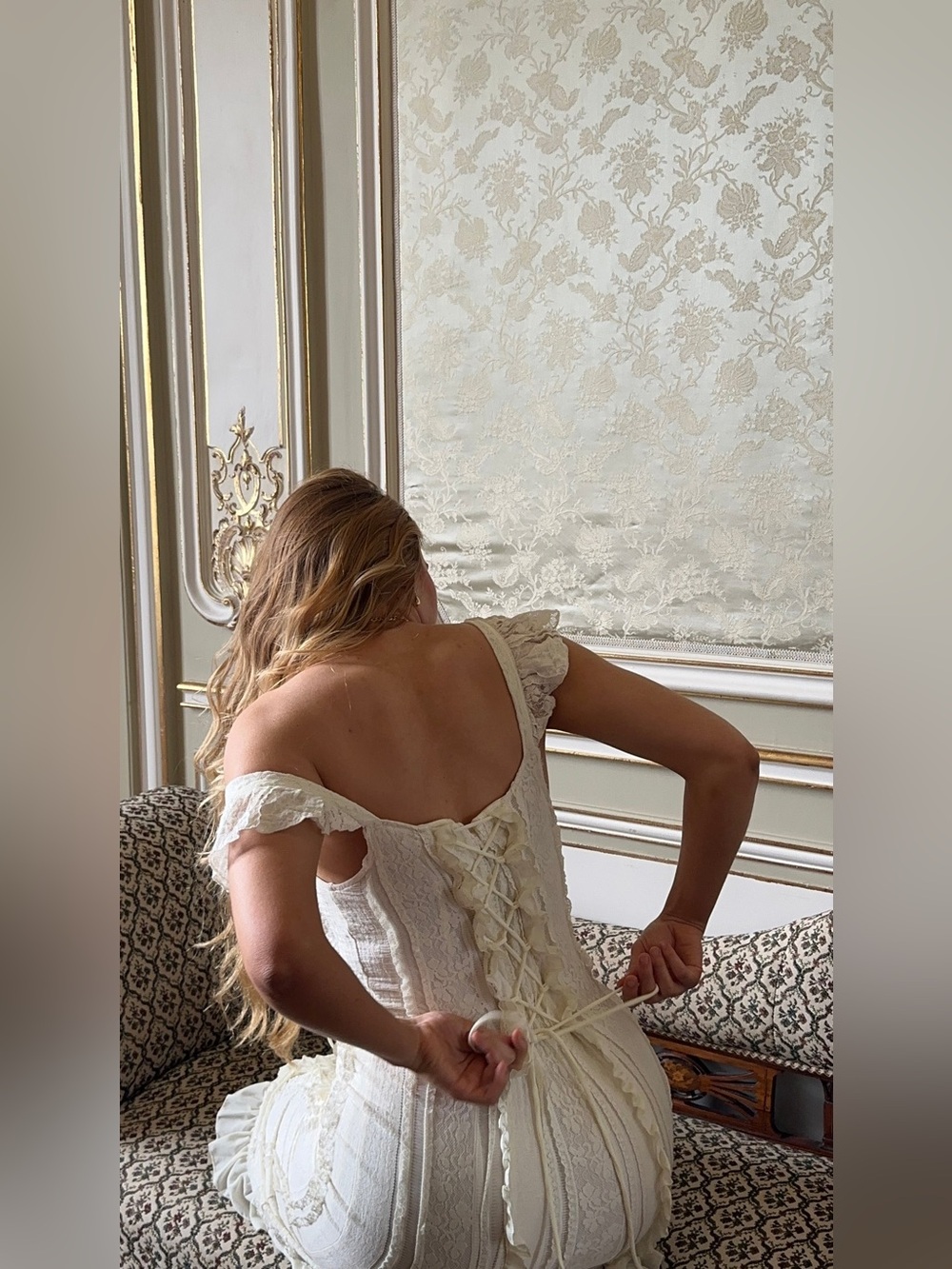 NEW Wild Rose and Sparrow The Desirée Dress in Lily Lace - Picture 6 of 9